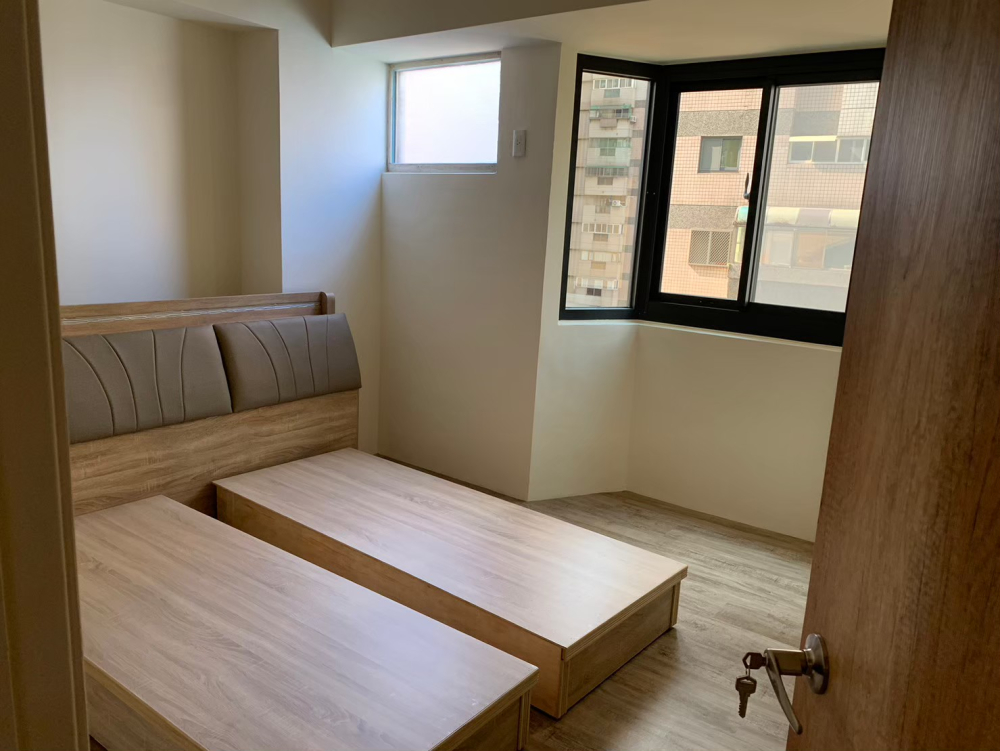 LINE_ALBUM_瑞聯E區完工照_251014_7