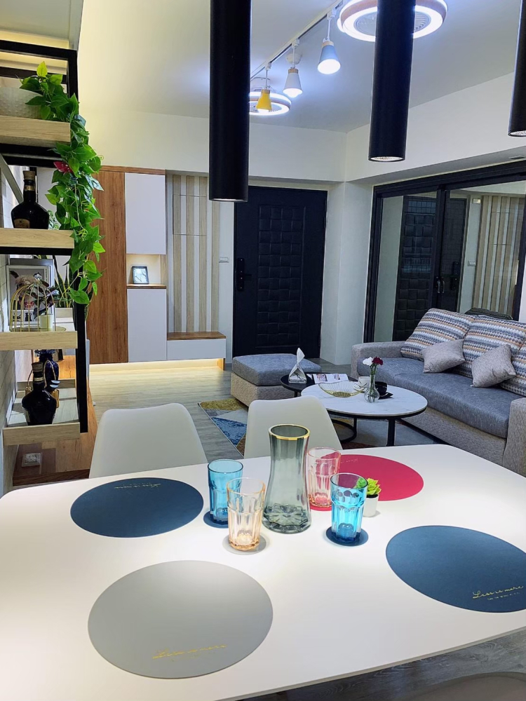 LINE_ALBUM_黎明路_251022_27